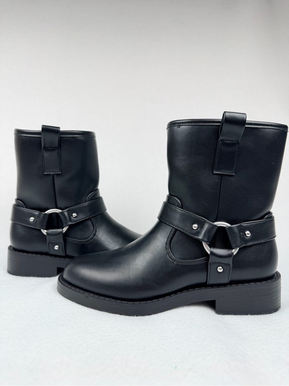 Dolce Vita Women’s Mid Moto Biker Boots, Black Strap Side Zip Size 6 Brand New